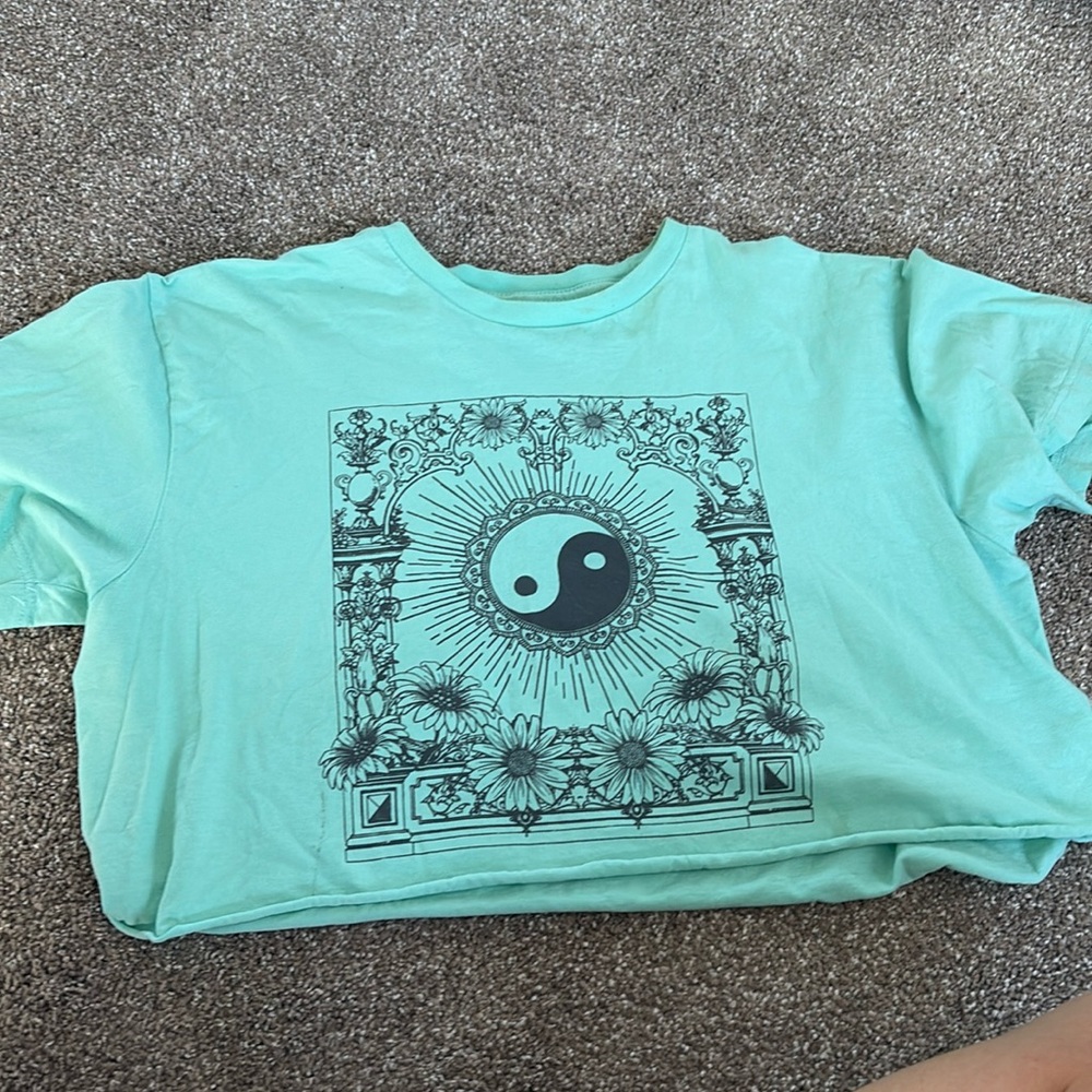 mint green boxy crop tee